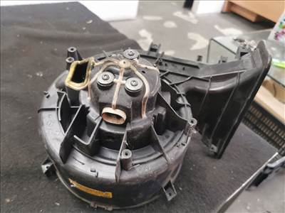 Saab 9-3 II SportCombi 1.9 TTiD SAAB 9-3 Fűtőmotor (Klímás) 007013e