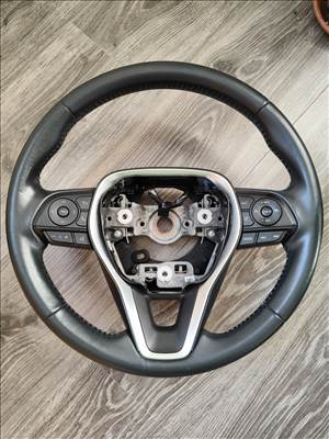 ÚJSZERŰ multikormány Toyota Corolla (E210) (2019-)