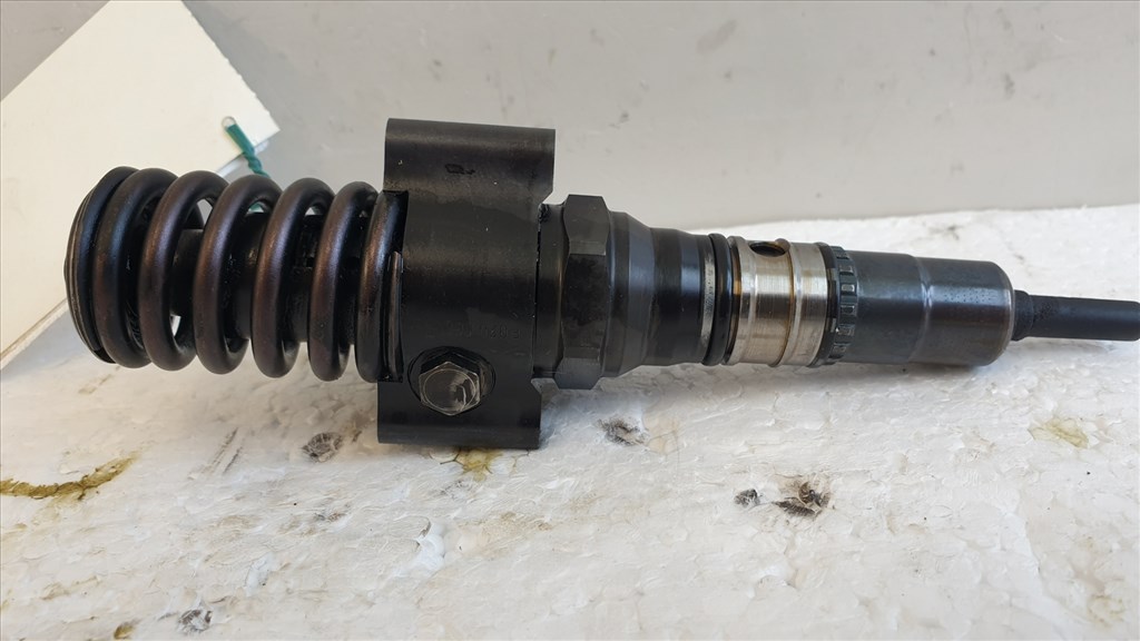 512436 Audi A3, VW, 2.0 16V, B Jelü PD ELEM, 03G130073B, Bosch, Porlasztó 5. kép