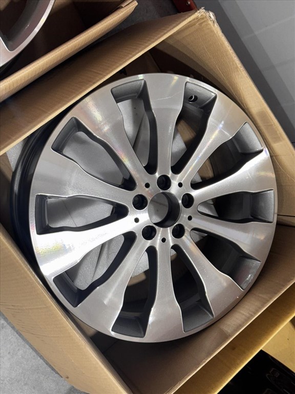 R20 Original Mercedes 8.5J ET62 - A1664013400 / A1664013400 1db alufelni felni 10. kép