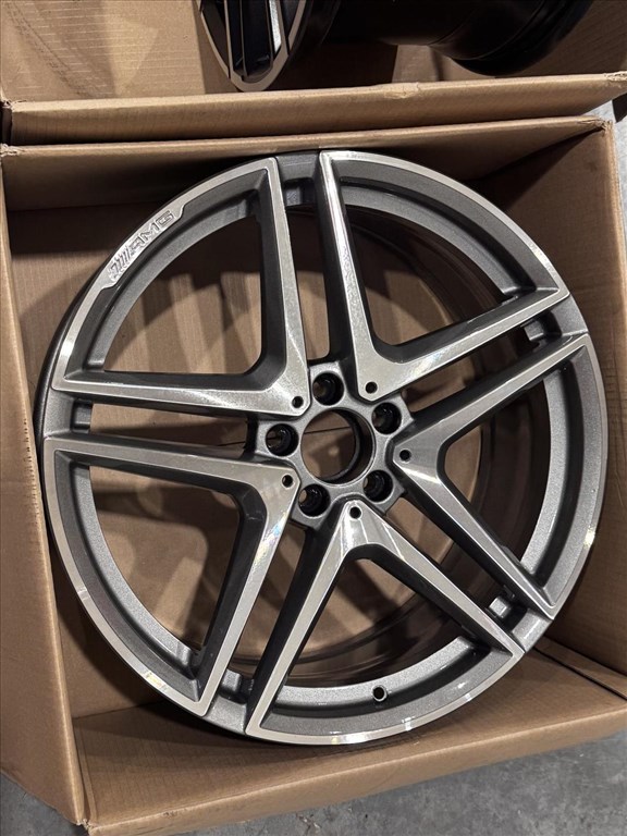 R20 Original Mercedes 8.5J ET39 - A2224010800 / A222 401 0800 1db alufelni felni 1. kép