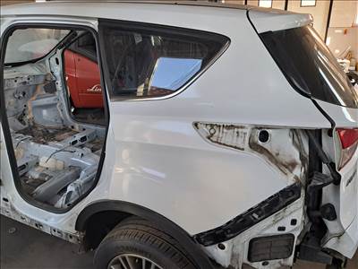 Ford Kuga Mk2 Bal hátsó sárvédő, negyed 