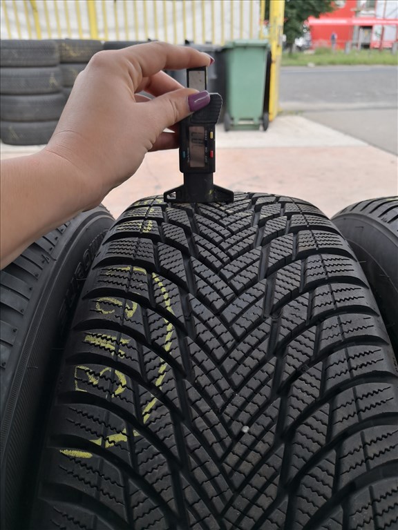 205/55 R19 Bridgestone téli gumi 120000ft a 4db/312/ 1. kép