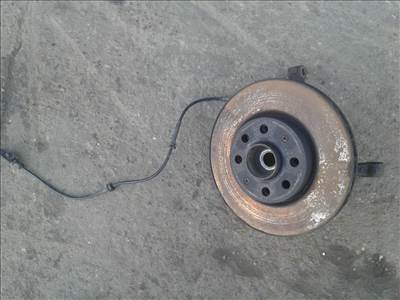 Fiat Grande Punto 1.4 bal első kerékagy