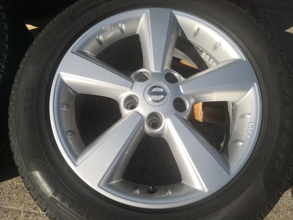 Nissan 17-es gyári alufelnik 5x114,3 8. kép