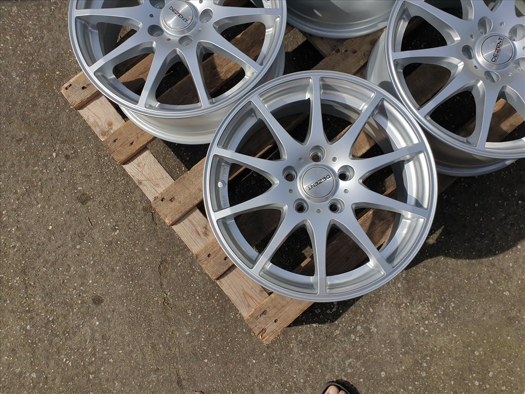 16" 5x112 Dezent 4. kép