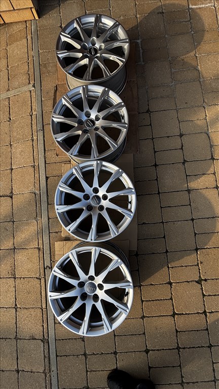  5x112 lyukosztású 7,5JJ 17" újszerű (gyári felni) alufelni 1. kép