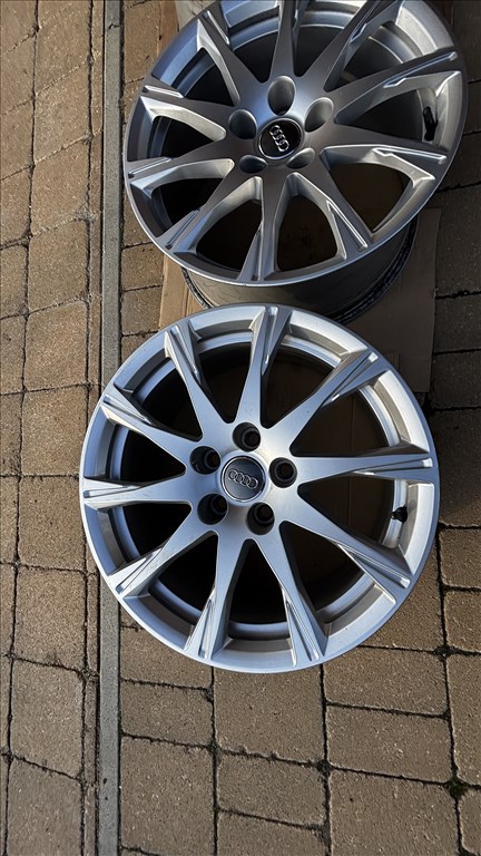  5x112 lyukosztású 7,5JJ 17" újszerű (gyári felni) alufelni 3. kép
