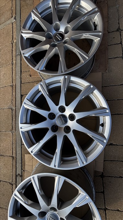  5x112 lyukosztású 7,5JJ 17" újszerű (gyári felni) alufelni 4. kép