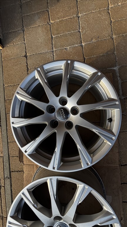  5x112 lyukosztású 7,5JJ 17" újszerű (gyári felni) alufelni 6. kép