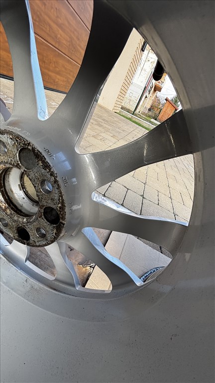  5x112 lyukosztású 7,5JJ 17" újszerű (gyári felni) alufelni 10. kép