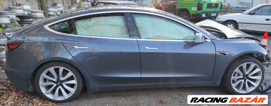 2019 TESLA MODEL 3 LR elektromos, automata - BONTÁS! 31. kép