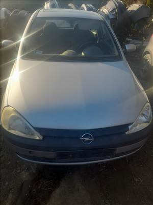 Opel corsa c motorháztető z157