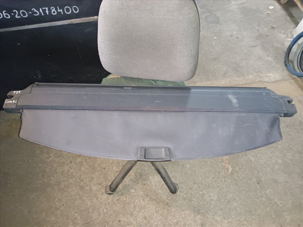 Toyota Avensis T25 csomagtér csomagtér roló  2. kép