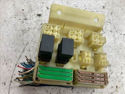 VOLVO V40 Biztosítéktábla Doboz