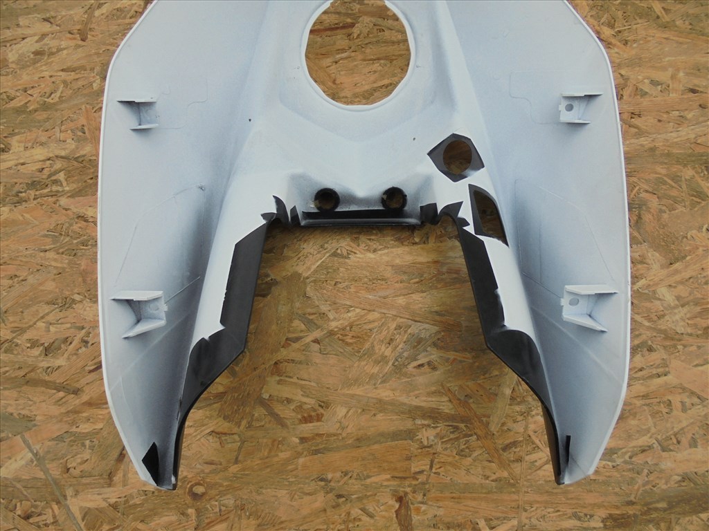 KTM Duke 125-390-ig tank idom jó állapotban eladó 4. kép