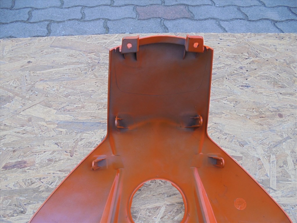 KTM Duke 125-390-ig tank idom jó állapotban eladó 11. kép