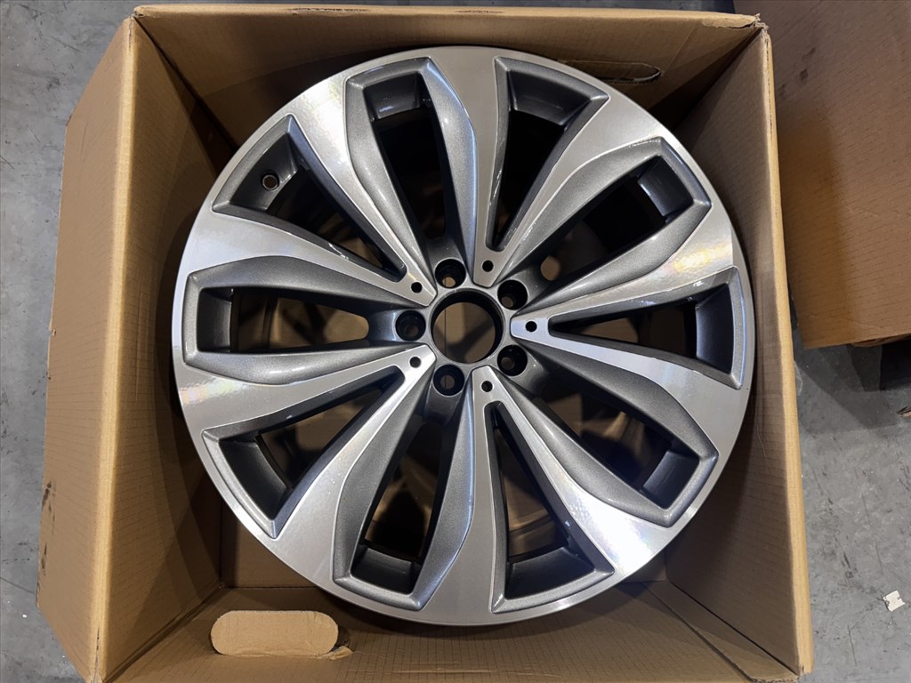 R20 Original Mercedes 9.5J ET50 - A2134014500 / A213 401 4500 1db felni alufelni 1. kép