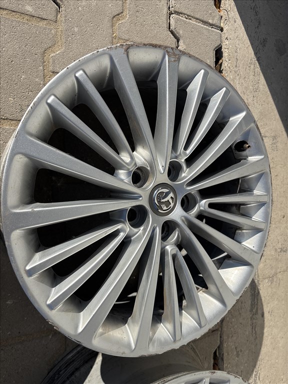  Opel Astra K Astra J Mokka 5x105 lyukosztású 7,5JJ 17" használt gyári alufelni TKN01 3. kép