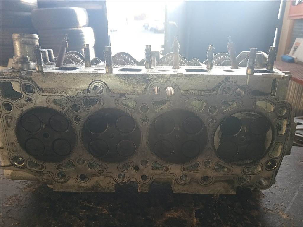 Nissan X-trail T30 hengerfej  3. kép