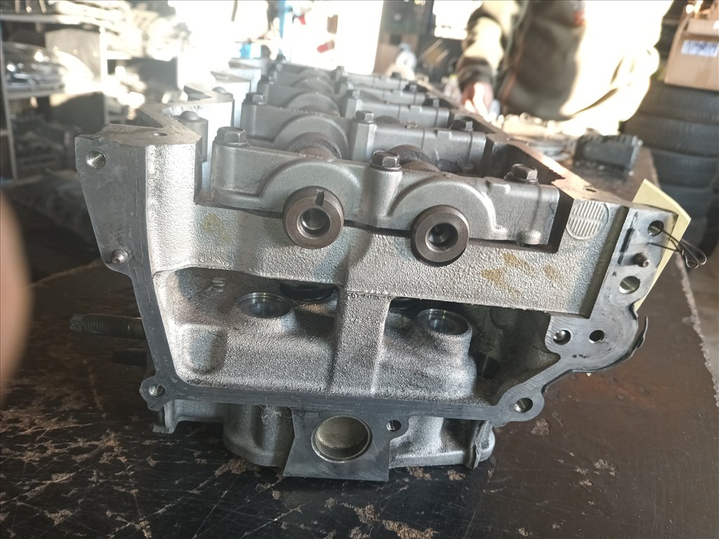 Nissan X-trail T30 hengerfej  5. kép