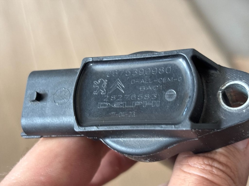 Opel Crossland X 1.2Turbo (110 Hp) Gyújtótrafó 8571 ,  9675390980 2. kép