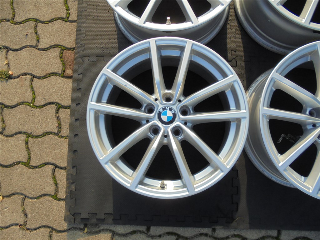  Mint az új 17-es BMW 3-as gyári szenzoros alufelni eladó  3. kép