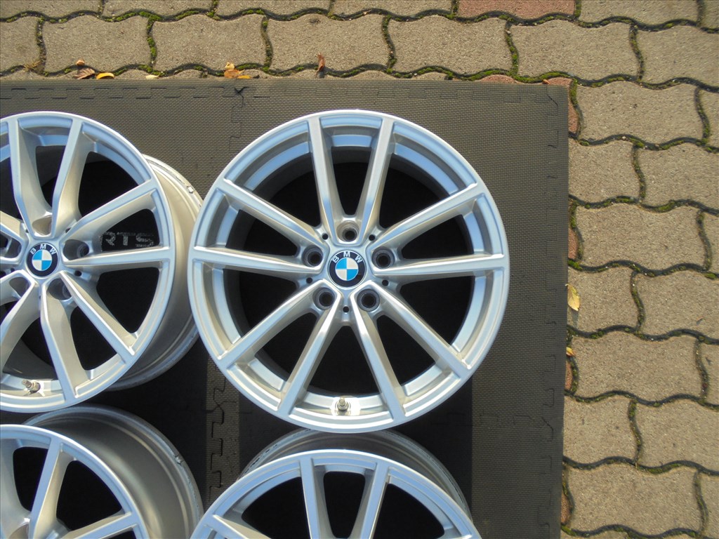  Mint az új 17-es BMW 3-as gyári szenzoros alufelni eladó  4. kép