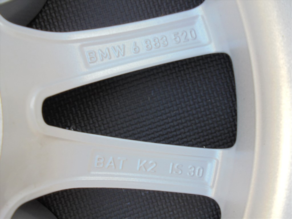  Mint az új 17-es BMW 3-as gyári szenzoros alufelni eladó  7. kép