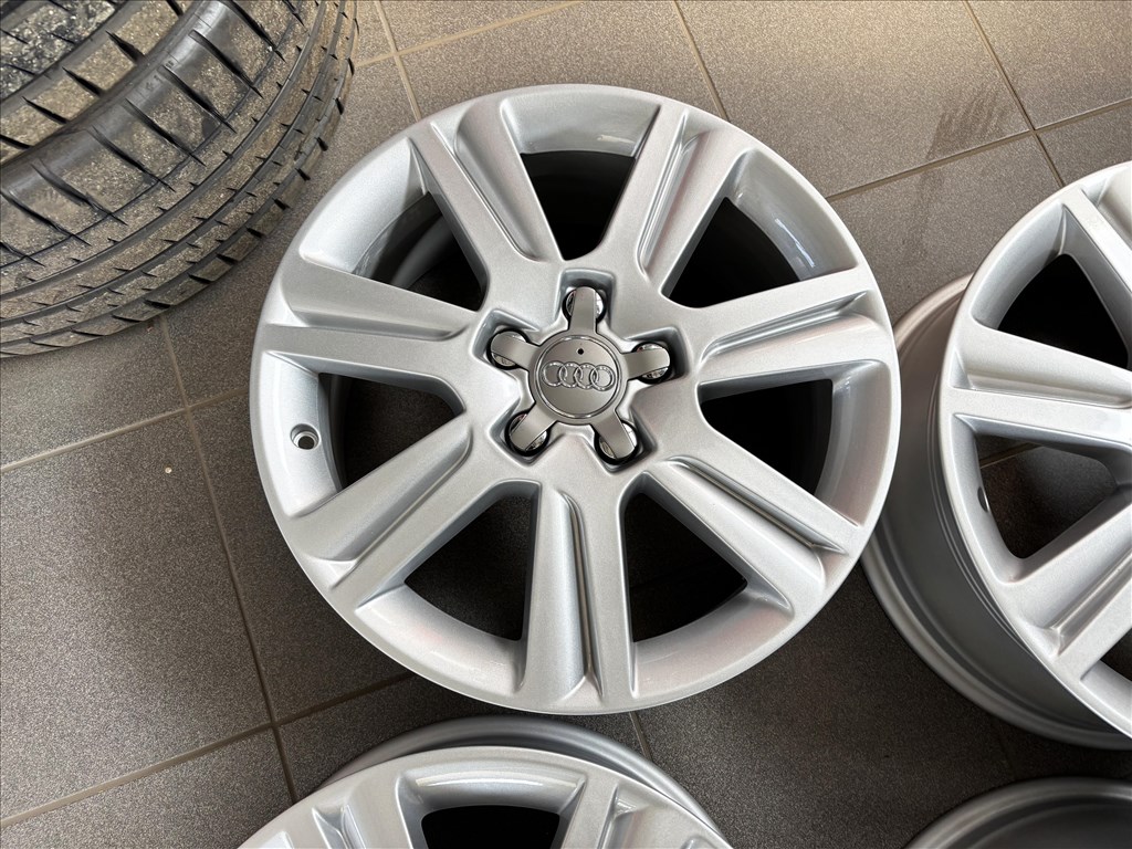 Audi A4 B8 17" 5x112 gyári alufelni eladó 17 coll A3 A6 3. kép