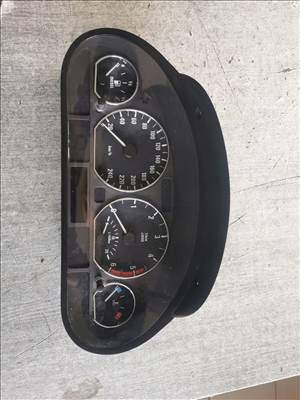 BMW 320d touring kilométer óra 