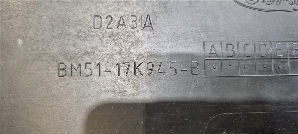 Ford Focus Mk3 LÖKHÁRÍTÓ RÁCS HŰTŐRÁCS  bm5117k945b 2. kép