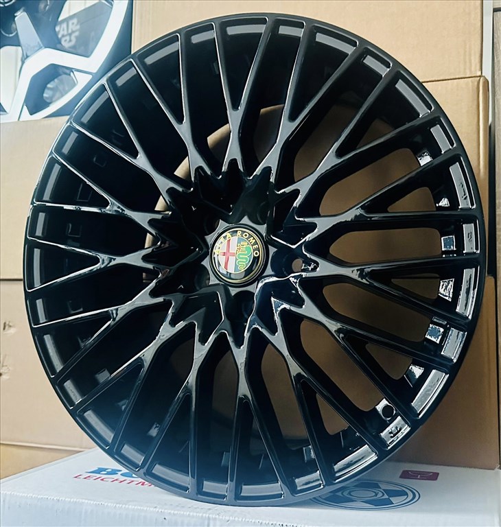  5x110 lyukosztású 18" új (gyári felni) alufelni 1. kép