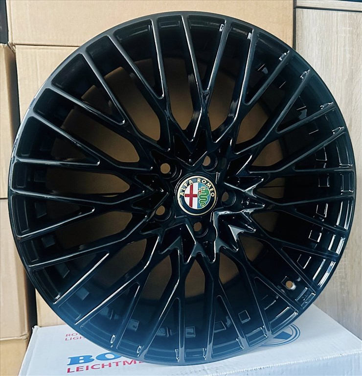  5x110 lyukosztású 18" új (gyári felni) alufelni 4. kép