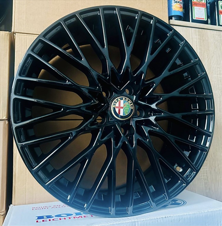  5x110 lyukosztású 18" új (gyári felni) alufelni 8. kép