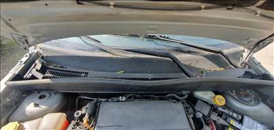 Ford Fusion levélrács 