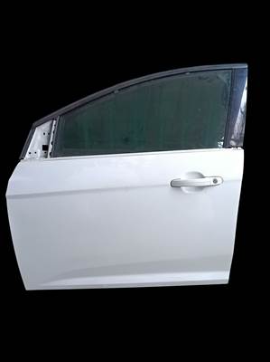 Ford Focus Mk3 Ajtó bal első fehér 