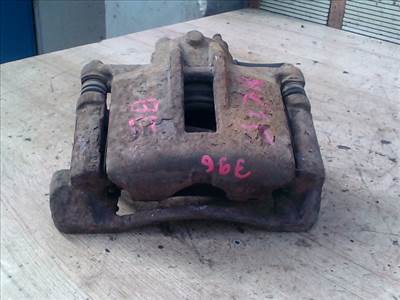 TOYOTA COROLLA E120 04.06-07.01 Bal első féknyereg munkahengerrel