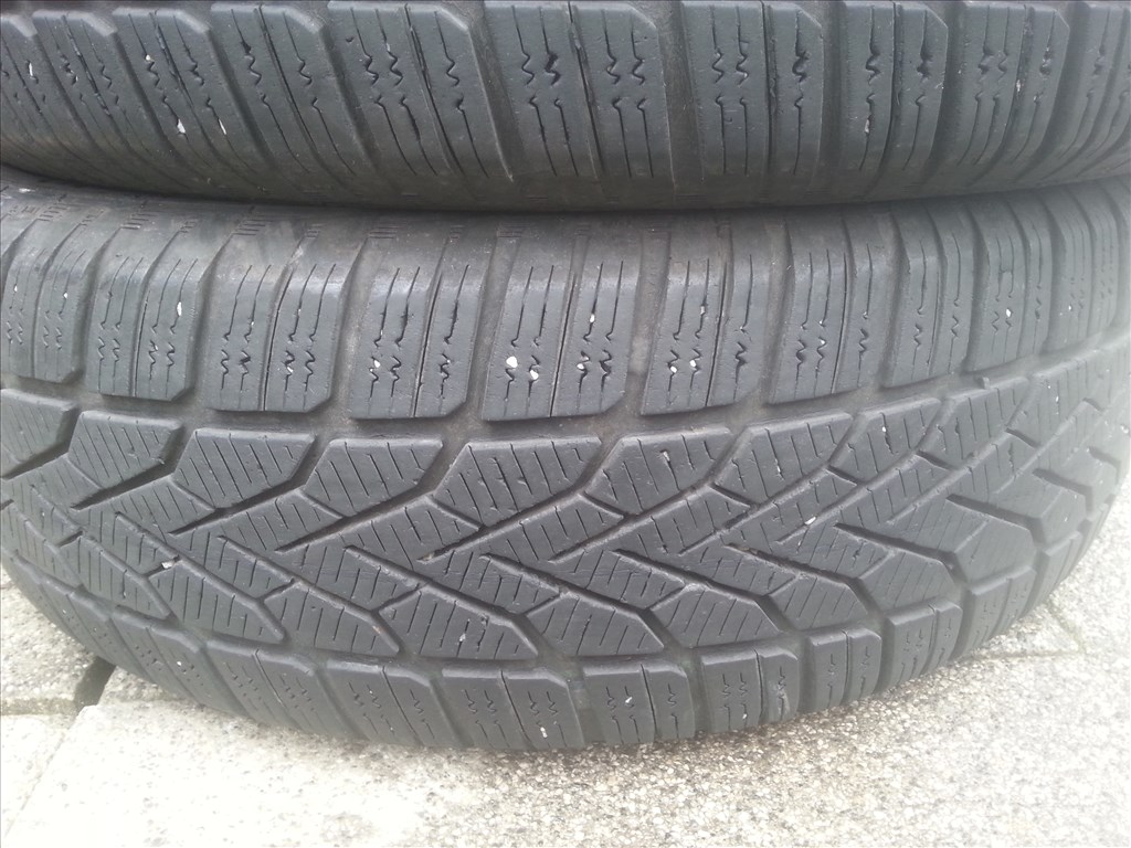  195/65R15 Semperit használt téli gumi garnitúra 4. kép