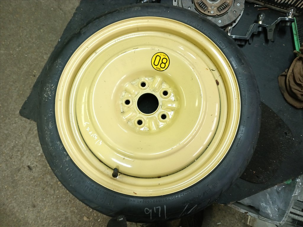 Toyota Avensis T25 kombi pótkerék  1. kép