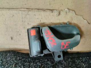 Suzuki Swift II Bal első Belső Kilincs *72847*