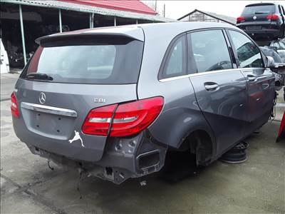 Mercedes B-osztály W246 Kèzi váltó 