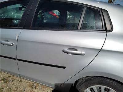 Fiat Bravo 1.9 JTD bal hátsó ajtó 
