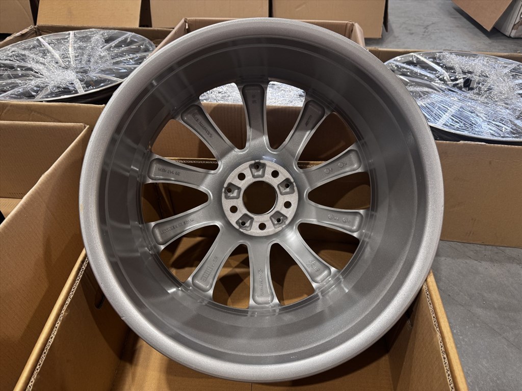 R20 Original mercedes 8.5J ET43 - A216 401 0302 / A2164010302 1db alufelni felni 7. kép