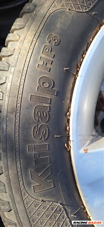  4x100 lyukosztású 15" használt (gyári felni) alufelni, rajta 175/65 használt Kleber téli gumi gumi  7. kép
