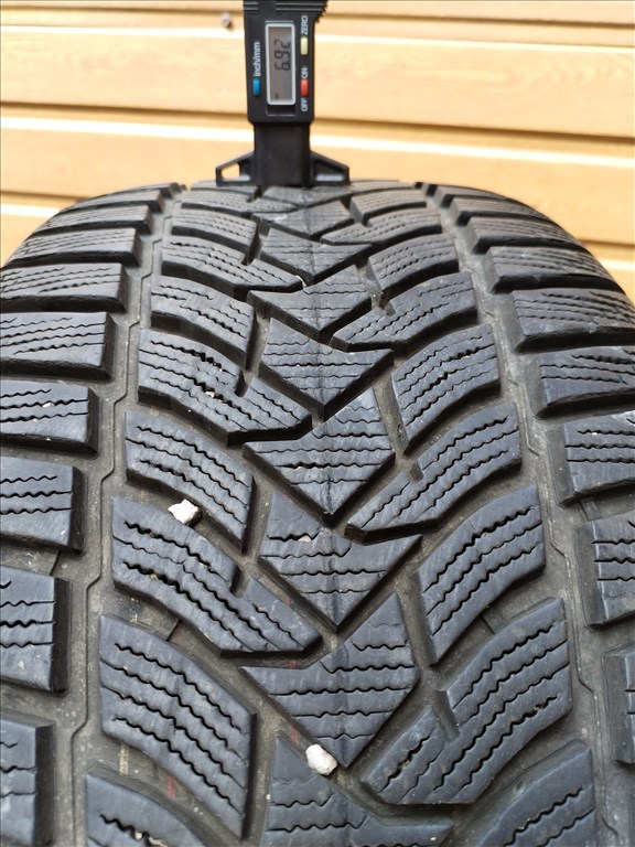  255/4020" újszerű Dunlop téli gumi 2 db 2022.45.hét 4. kép
