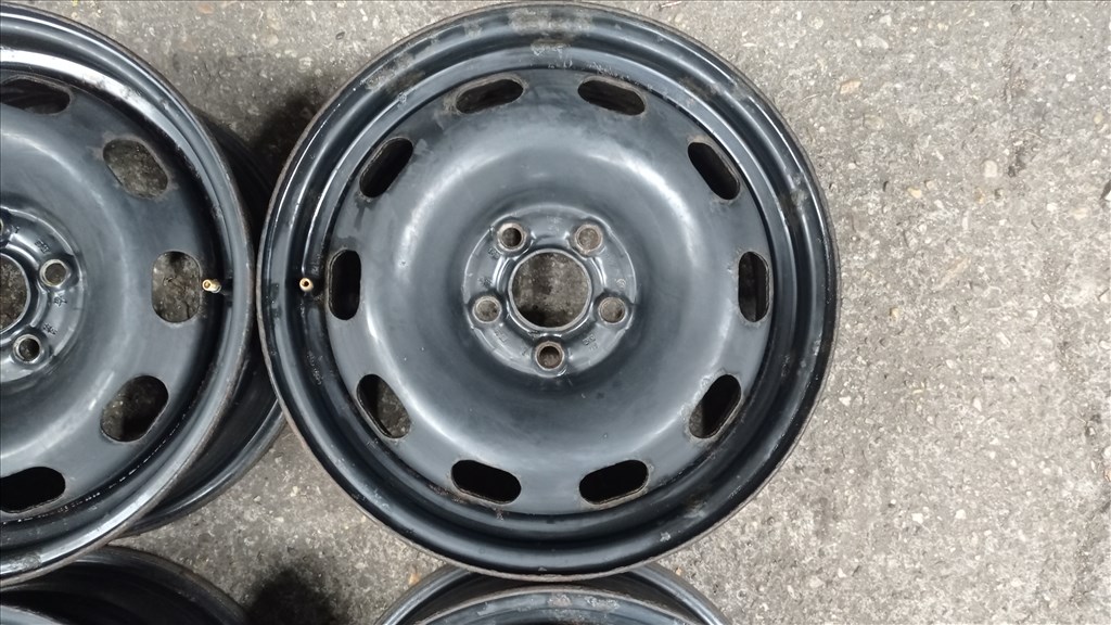  5x100 lyukosztású 6JJ 15" használt (gyári felni) lemezfelni 3. kép