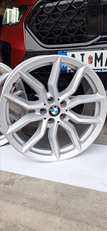 BMW X3 X4 X5 Alufelni szett nyomásszenzorokkal 9J 19" újszerű alufelni 6. kép