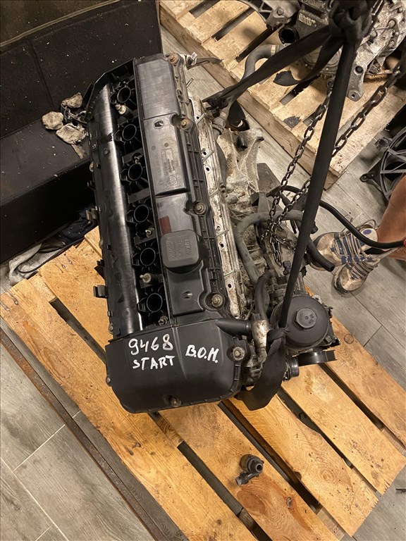 BMW 530 E60/E61 M54B30 Motor fűzött blokk hengerfejjel  2. kép