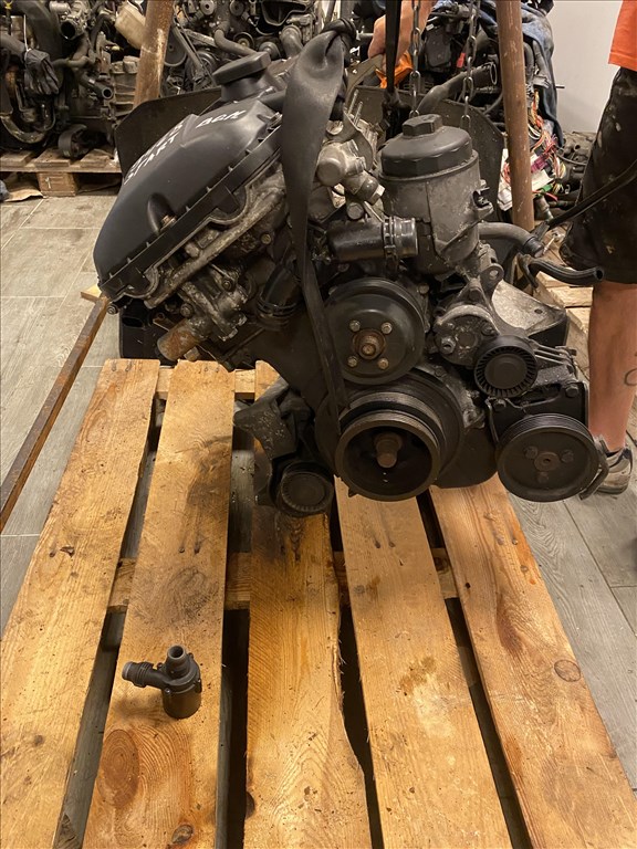 BMW 530 E60/E61 M54B30 Motor fűzött blokk hengerfejjel  3. kép